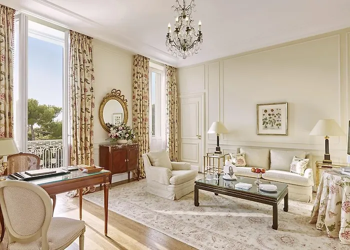 酒店 Du Cap Eden Roc 昂蒂布